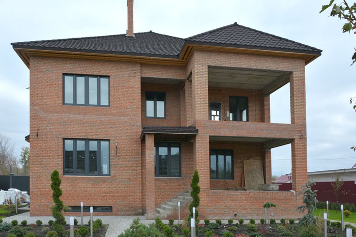 Жилой дом в Тарбеево с шикарной летней верандой